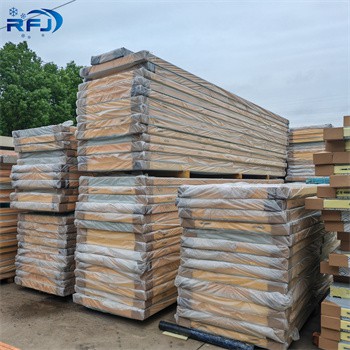 ייצור פאנל סנדוויץ' לאחסון קר הושלם